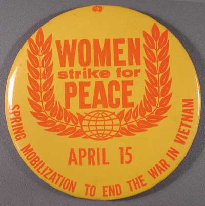 3.6-Woman-strike-for-yellow-omC1Wd.jpg