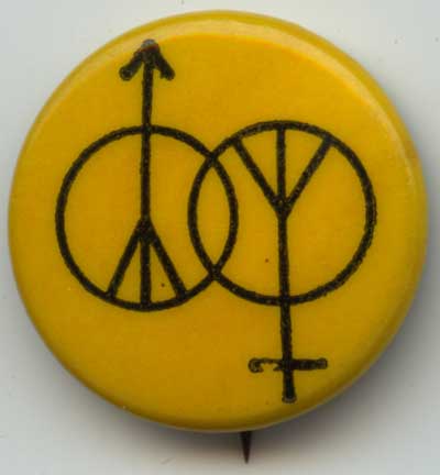 female male peacesigns yell