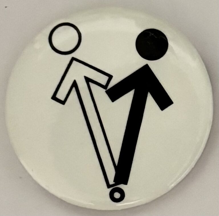 Black and White Arrows (1)